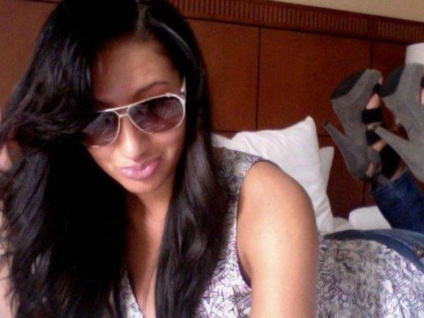 Scammer with photos of Carmen Bella & Mariabella 9E1EzCB7cOBkz9VwTRyrbOaFT1K1Z0n0nU4z5cHK3cYFlYregWvIGvtX1dJd5cry