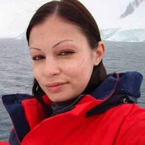 Scammer with photos of Aria Giovanni AhtqtuhPPY8nQW8ZzBIFsdRy4vVDOUvE88s0to4Dwa-CrSGCTa3VywLcsx3uZVLh
